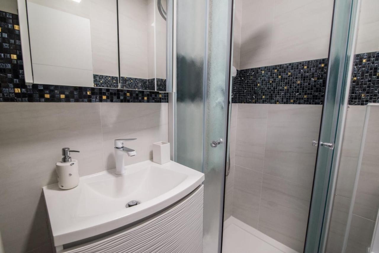 Elis Apartment Задар Екстериор снимка